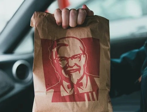 Владелец сети ресторанов быстрого питания KFC полностью уходит с российского рынка