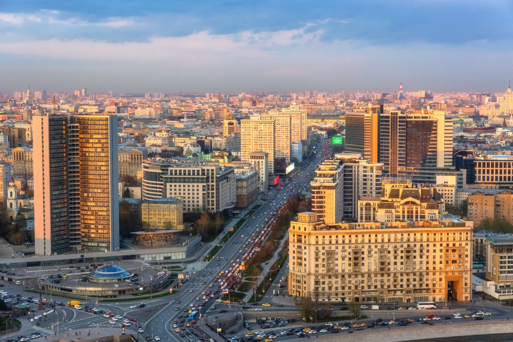 Площадь квартир элитного сегмента Москвы за 1 миллион долларов сократилась на треть